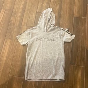 Boys Adidas shirt. Size 10/12.